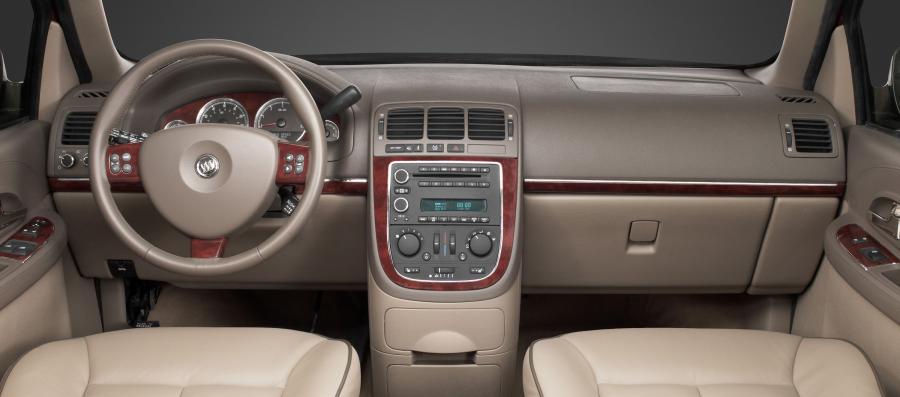 Торпедо Buick Terraza CXL 2004 года  (фото 25 из 35)